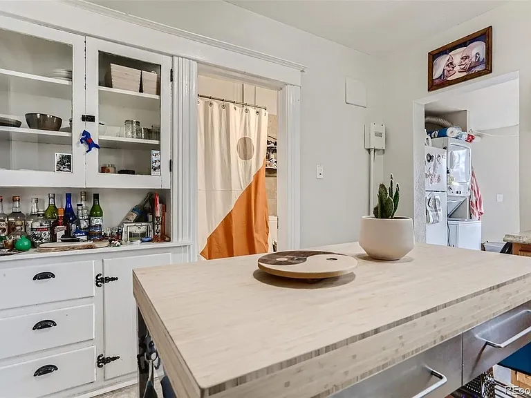 441 N Emerson St — Photo 9