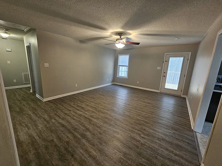 64 Sallie Dr — Photo 5