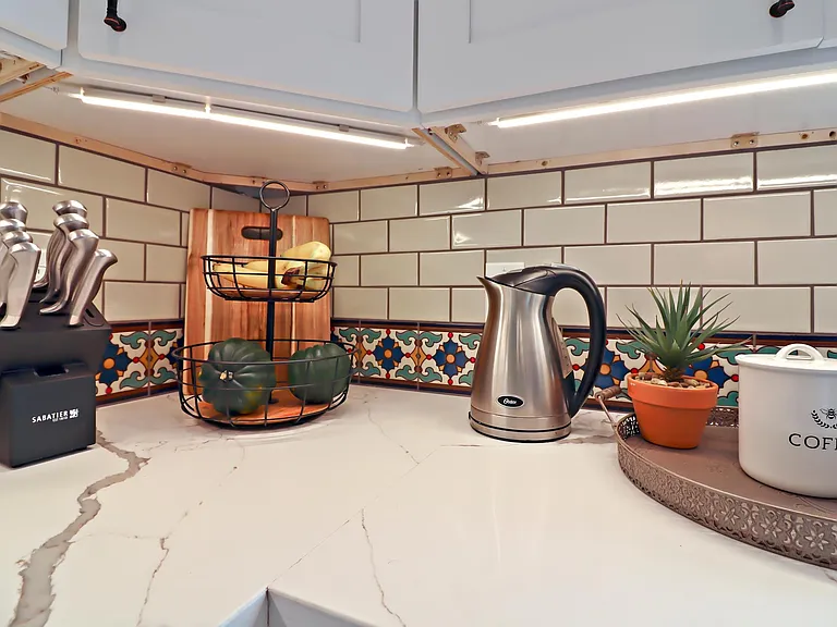2402 W Silver Lake Dr — Photo 5