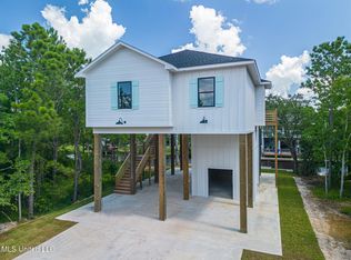 4180 20th Ave, Bay Saint Louis, MS 39520