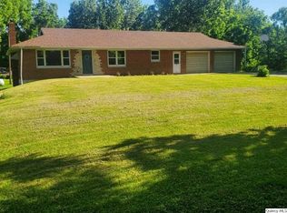 9506 County Road 410, Hannibal, MO 63401