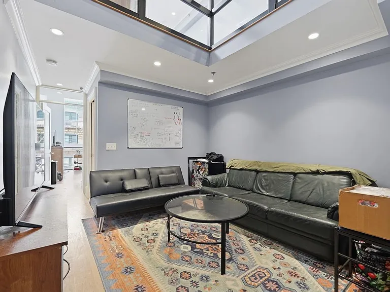 500 Jefferson St #5 — Photo 1
