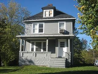 2nd image of 690 Fairmount Ave