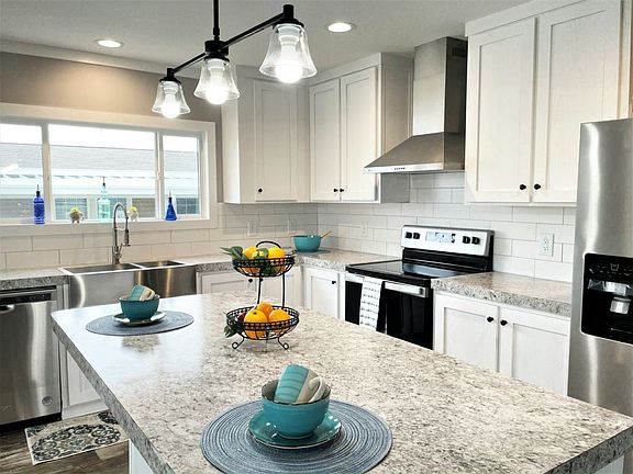 2nd image of 10791 SW 30th Ave #123B