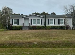373 Gillikin Rd, Beaufort, NC 28516