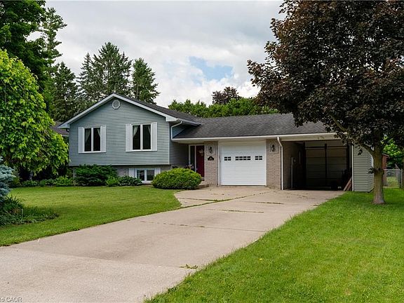 2nd image of 155 Huron St