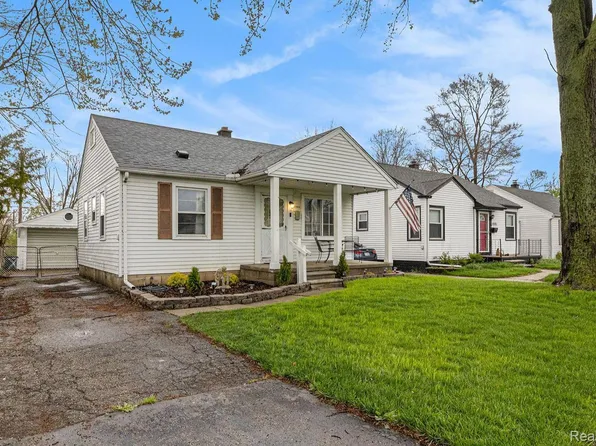 28954 Block St, Garden City, MI 48135