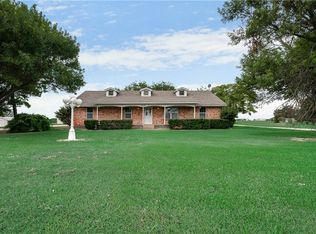 330 Valek Rd, Ennis, TX 75119