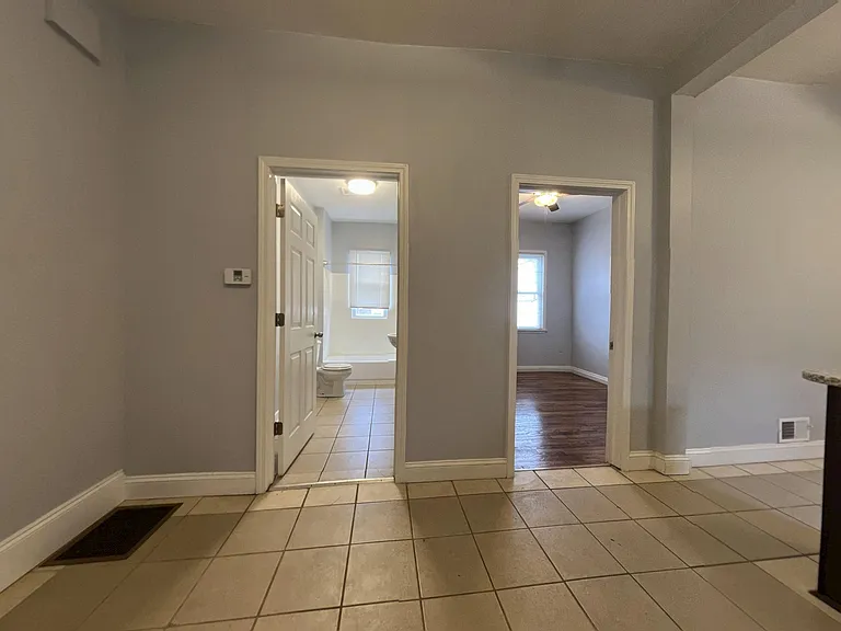2020 24th Ave #1R — Photo 13