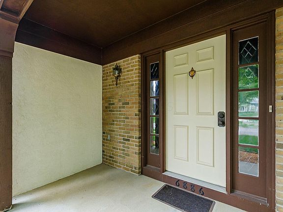 4th image of 6886 Lakebrook Blvd
