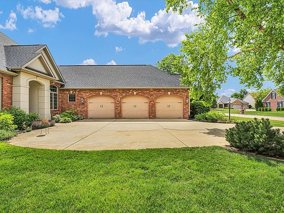 3rd image of 4905 Peifer Ln