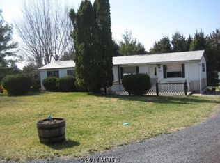 124 Summit Ave, White Post, VA 22663
