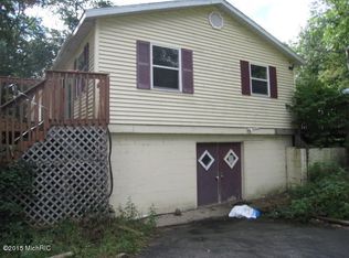 3538 E 82nd St, Newaygo, MI
