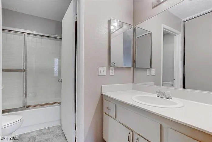 4860 Nara Vista Way #104 — Photo 8