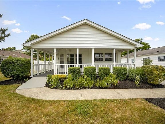 3rd image of 28 Vero Dr