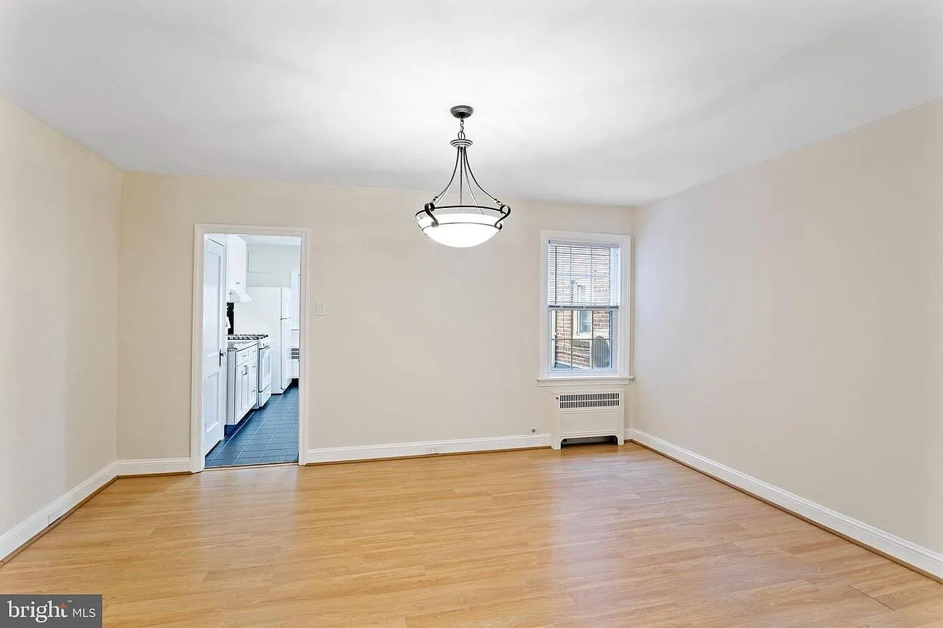 3 bed, 1664 sqft, $2,400 — Photo 4