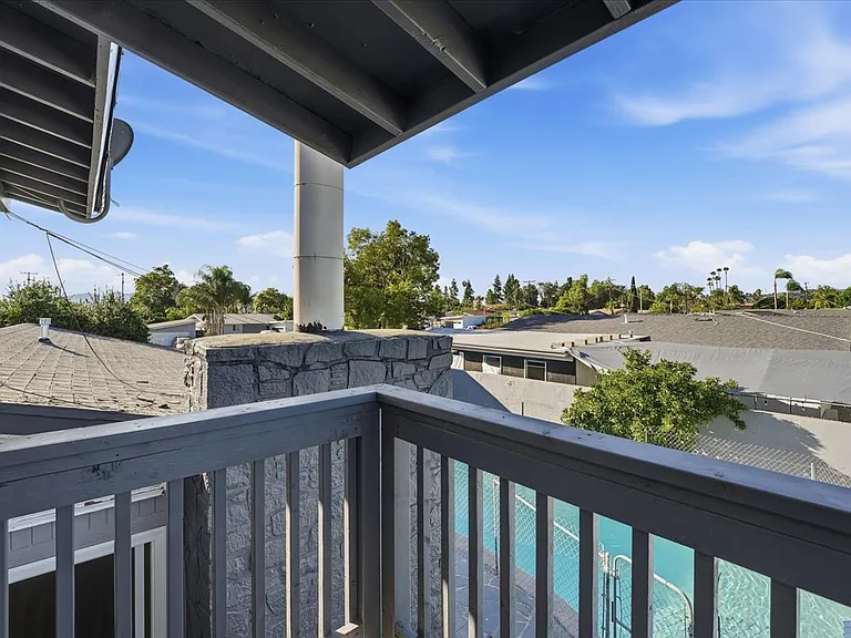 603 Elmwood Dr #2 — Photo 9
