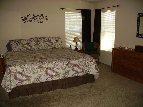 3rd image of 60 Oakmont St