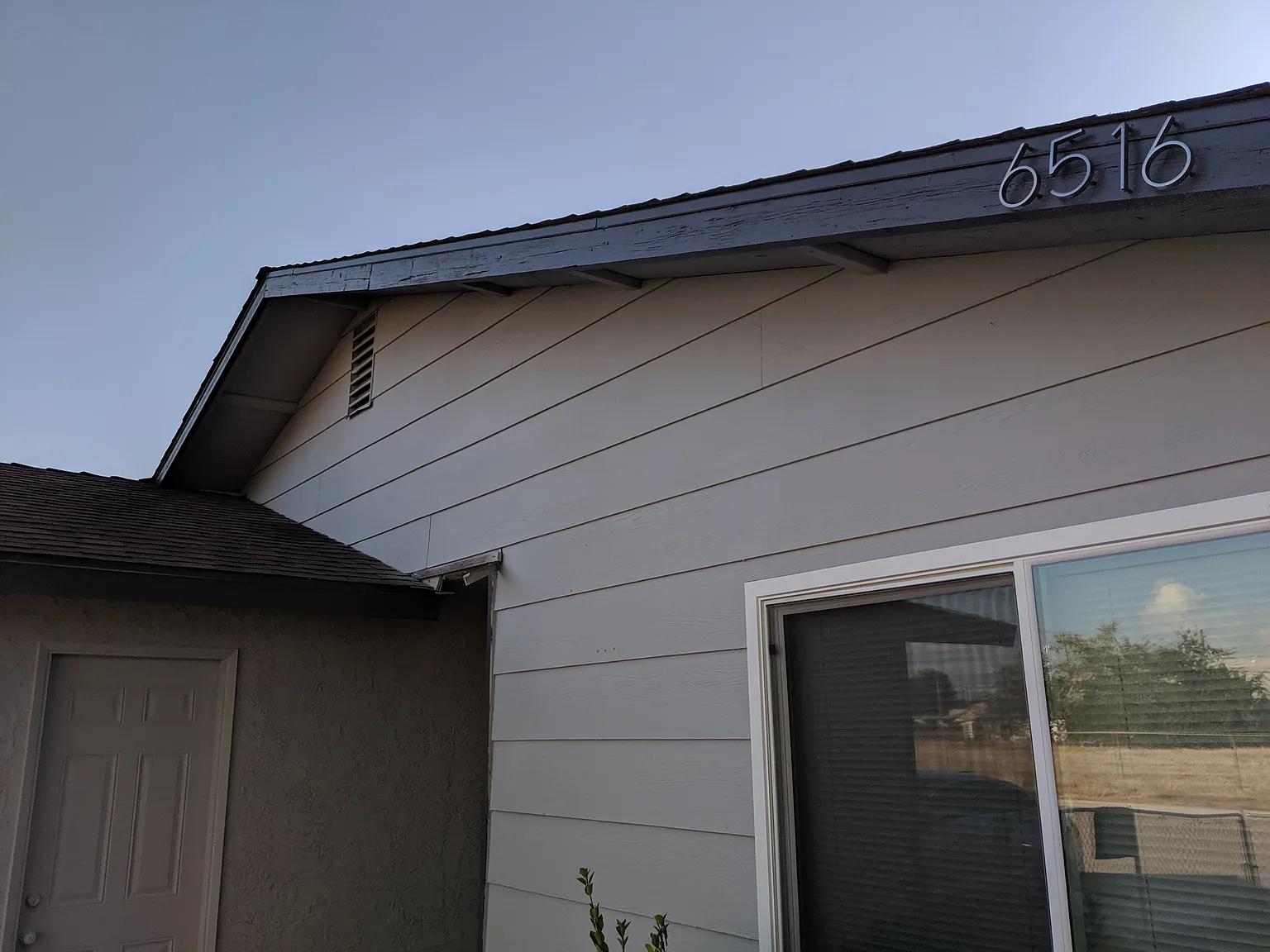 6516 Mohawk St photo 1
