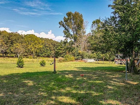 4th image of 2857 McDaniel Station Rd SW