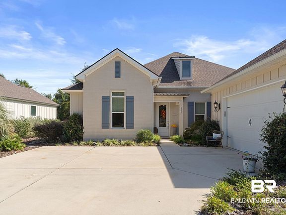 2nd image of 554 Retreat Ln