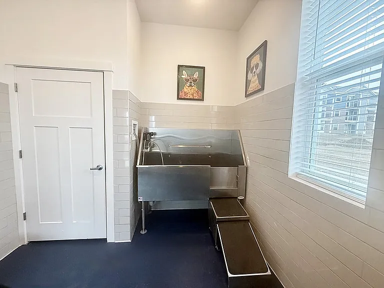 The Grove Apartment Homes — Photo 67