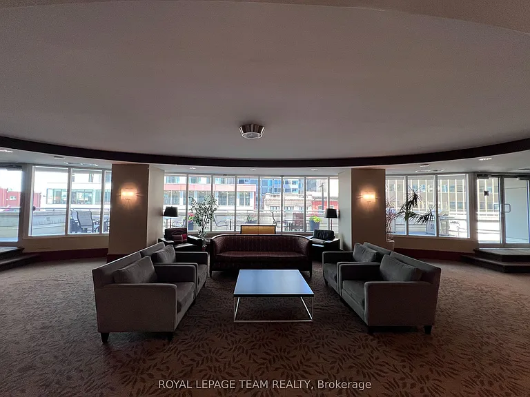 234 Rideau St #1007 — Photo 16
