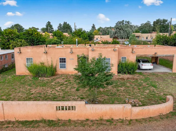 1226 Cerro Gordo Rd #A, Santa Fe, NM 87501