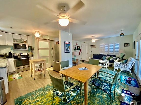4th image of 549 Bay Quarter Dr