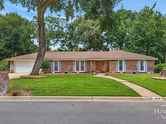 3rd image of 304 Wellington Road