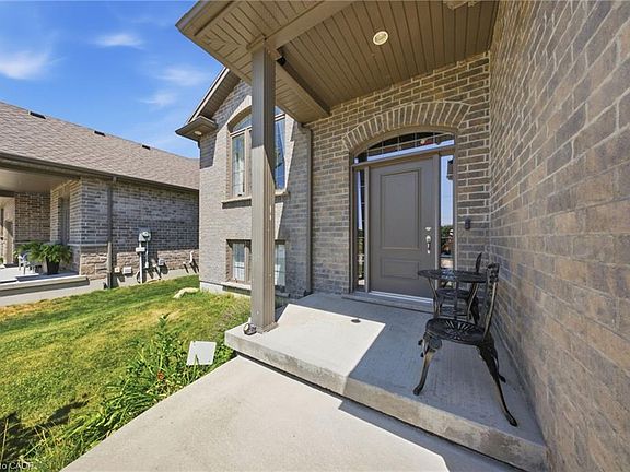 4th image of 360 Dover Ave