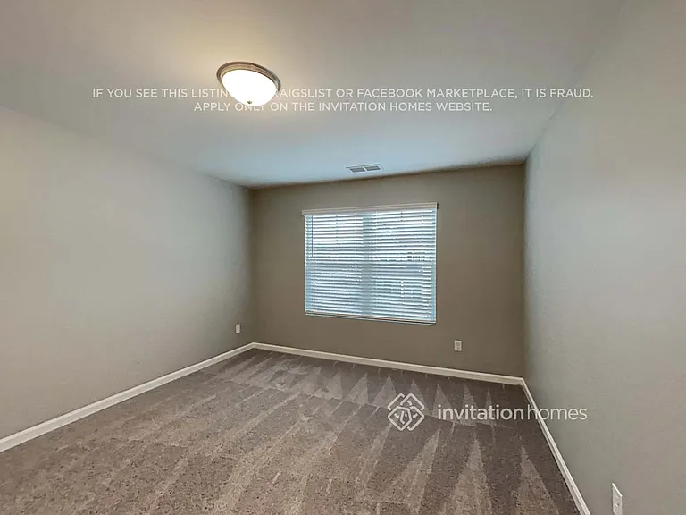 555 S Fortune Way — Photo 9