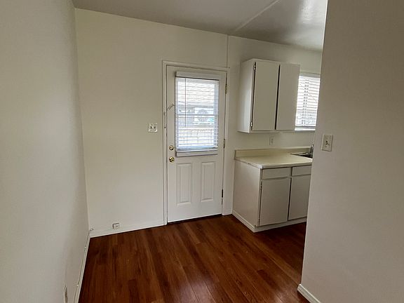 5th image of 2564 N Brighton St