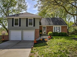 9940 N Charlotte St, Kansas City, MO 64155