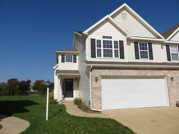 4628 Copper Ridge Rd, Champaign, IL 61822