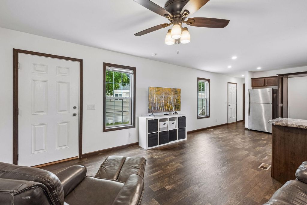 1291 Piper Dr W, Saint Paul, MN - View 3