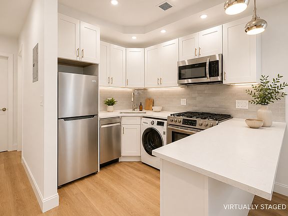 3rd image of 157 5th Ave APT 4L