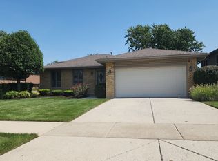16931 82nd Ave, Tinley Park, IL 60477