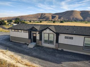 6801 N Wenas Rd, Selah, WA 98942