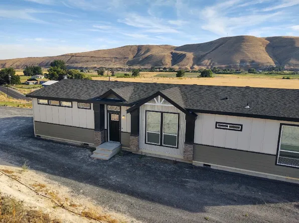 6801 N Wenas Rd, Selah, WA 98942