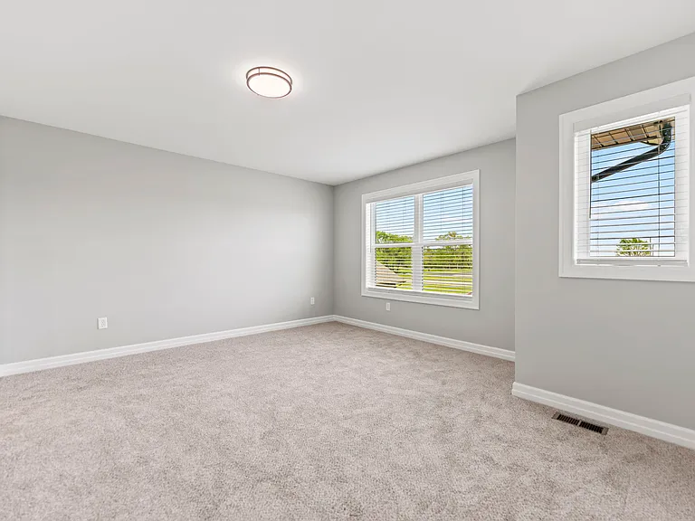 11592 Willowbrook Rd — Photo 22