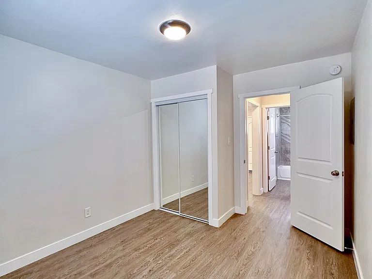 530 Chestnut St — Photo 8