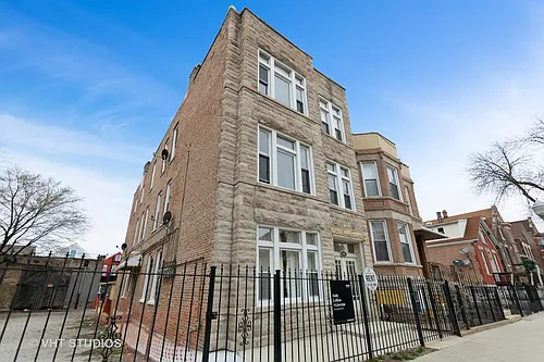 2354 S Albany Ave #1-F Photo 1 2354 S Albany Ave #1-F Photo 1
