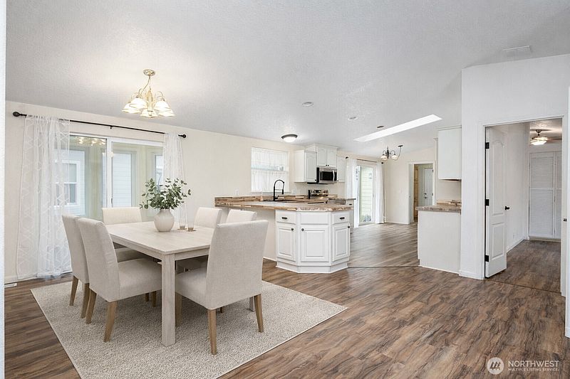 4th image of 6350 Portal Way #22