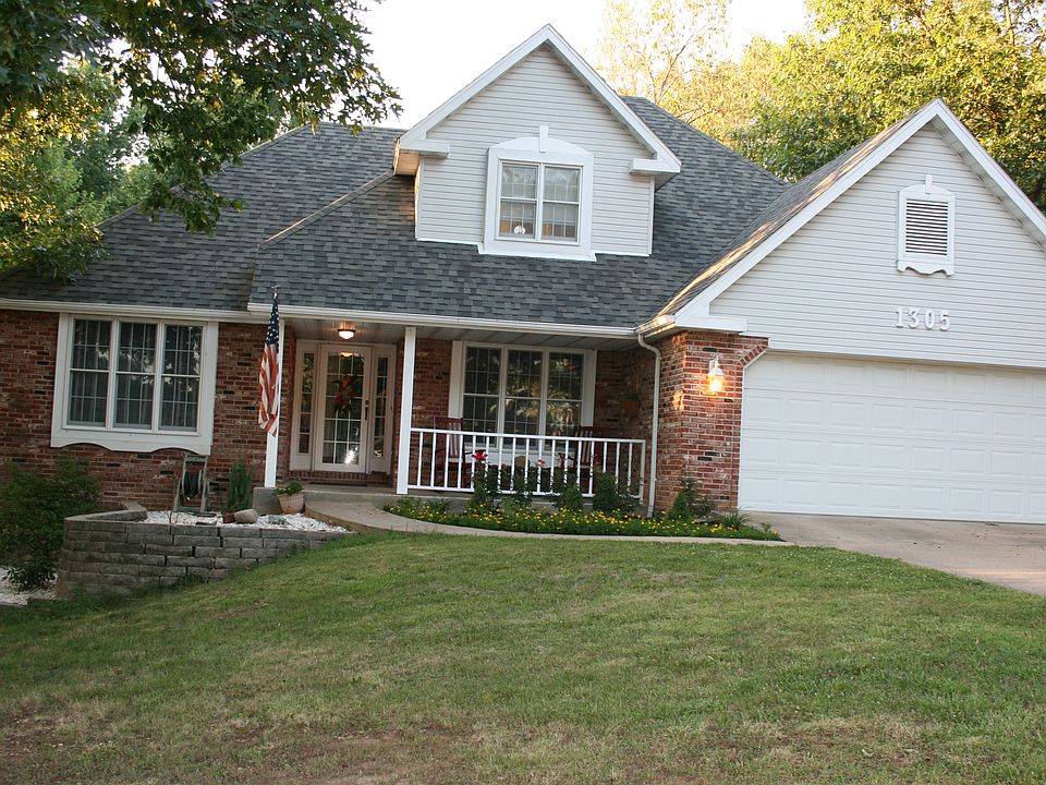 4 bedroom 3.5 bath home