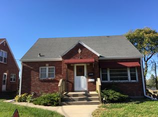 1955 Clarke Dr, Dubuque, IA 52001