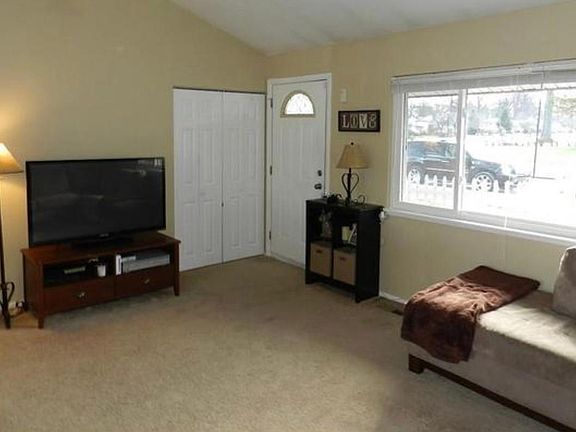 2nd image of 24736 Deerfield Dr