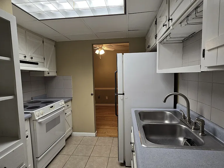 504 Huntington Rd — Photo 7