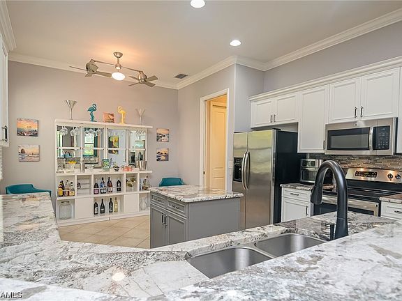 2nd image of 11124 Esteban Dr