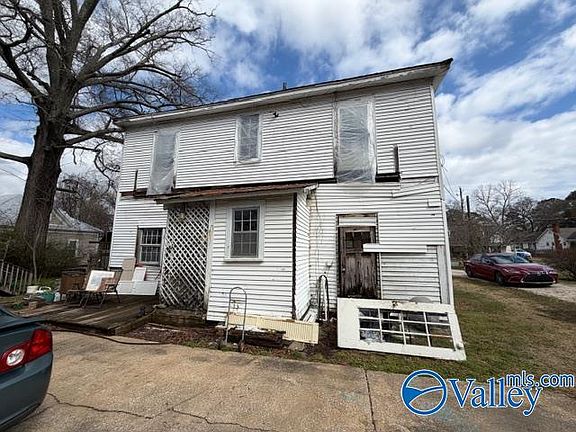 3rd image of 211 S Center Ave